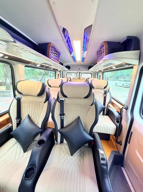 Dharvi Tour & Travels Vehicle Service